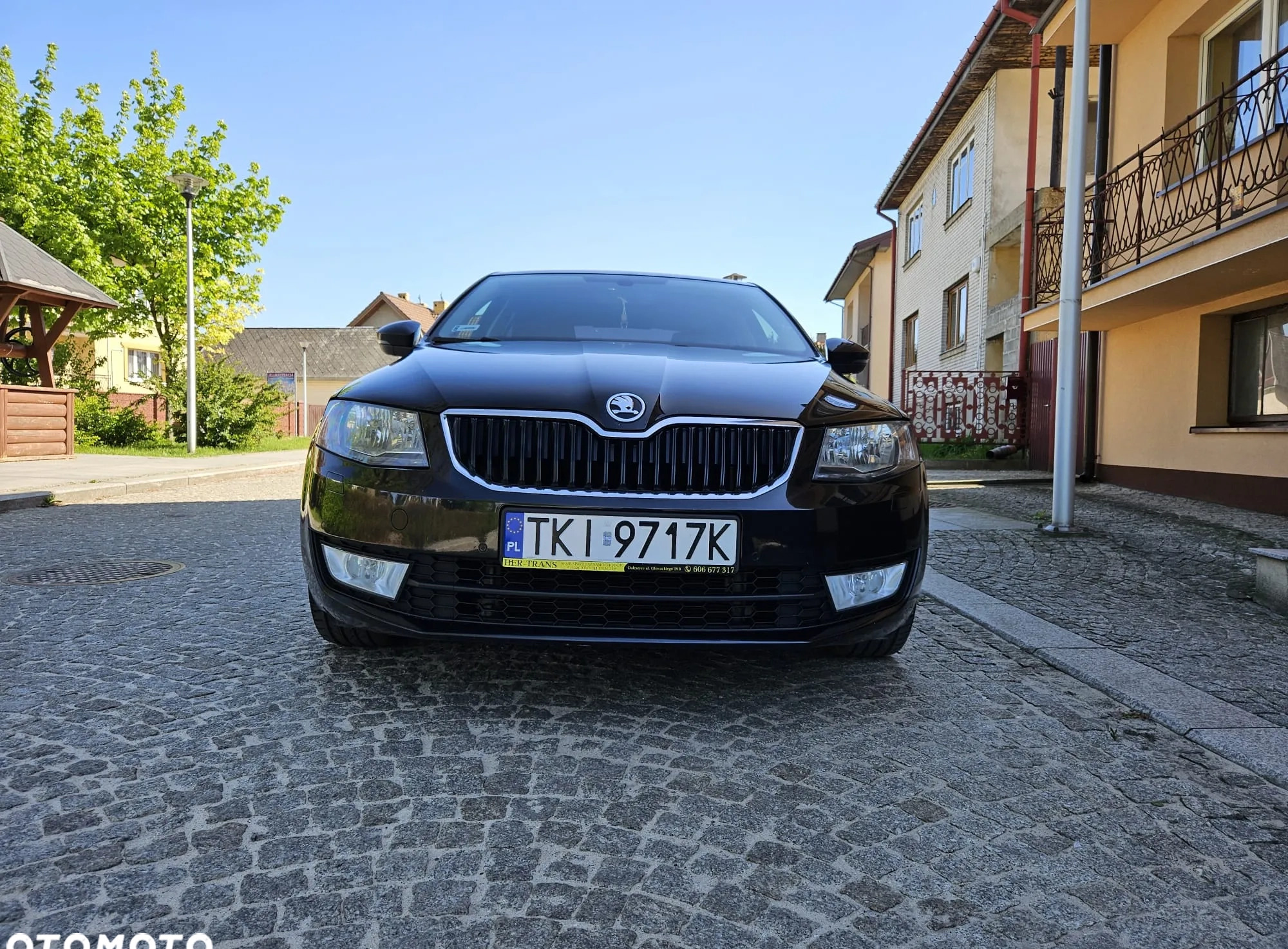 Skoda Octavia cena 39900 przebieg: 257000, rok produkcji 2015 z Daleszyce małe 326